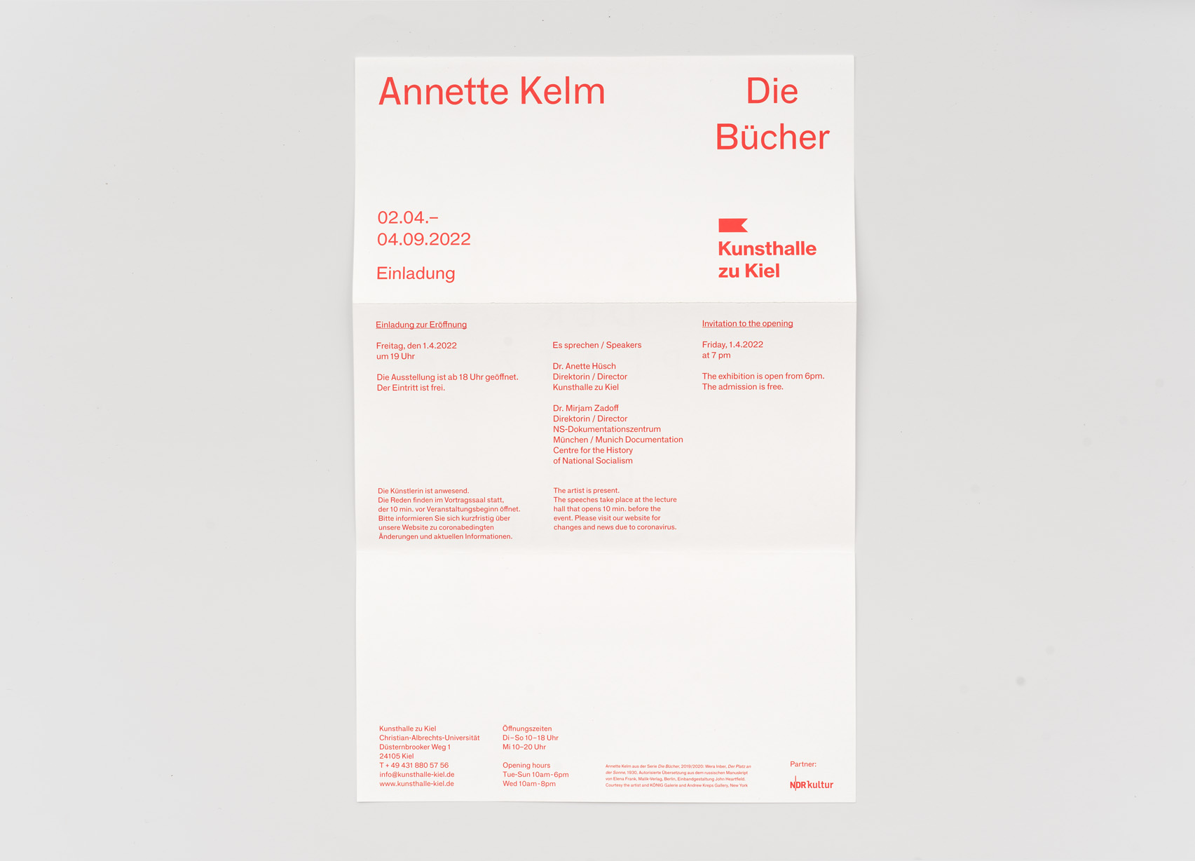 Annette Kelm Die Buecher Einladung
